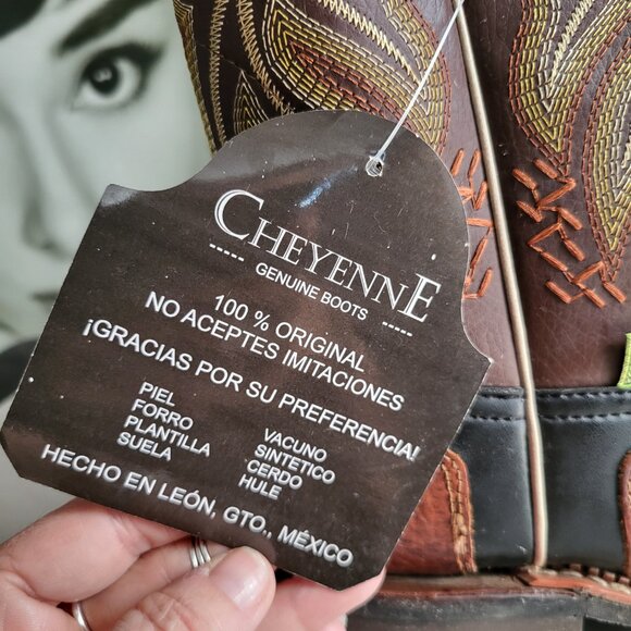 NEW WOMANS CHEYENNE LEATHER WESTERN RODEO COWBOY BOOTS SZ 9 - Picture 7 of 13
